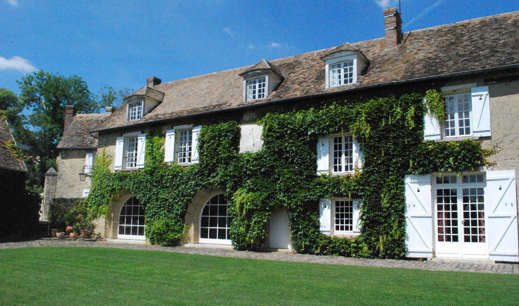 Les Hautes Sources - Esprit De France Menilles Exterior photo